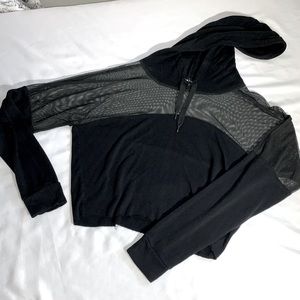 Black long sleeve crop top